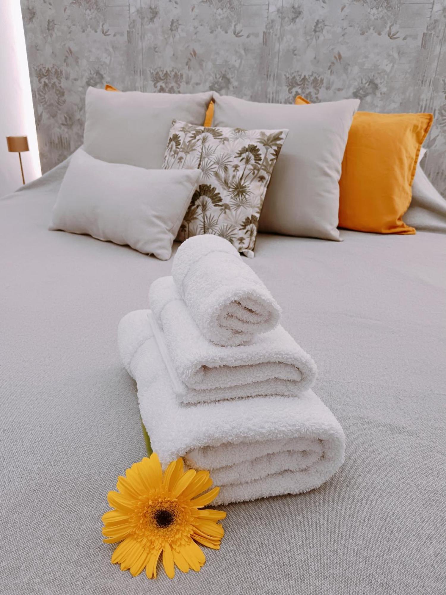 Casa Petri Home Spa Palermo Bagian luar foto