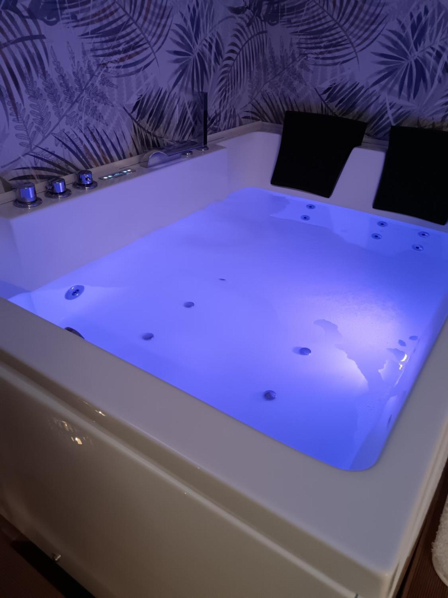 Casa Petri Home Spa Palermo Bagian luar foto