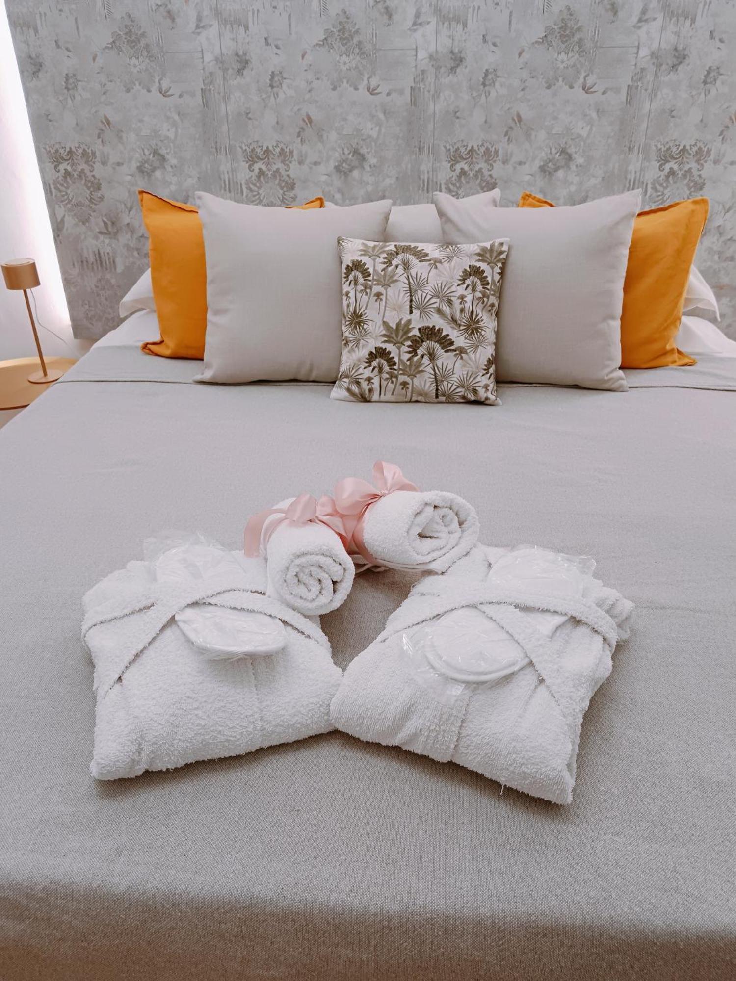 Casa Petri Home Spa Palermo Bagian luar foto