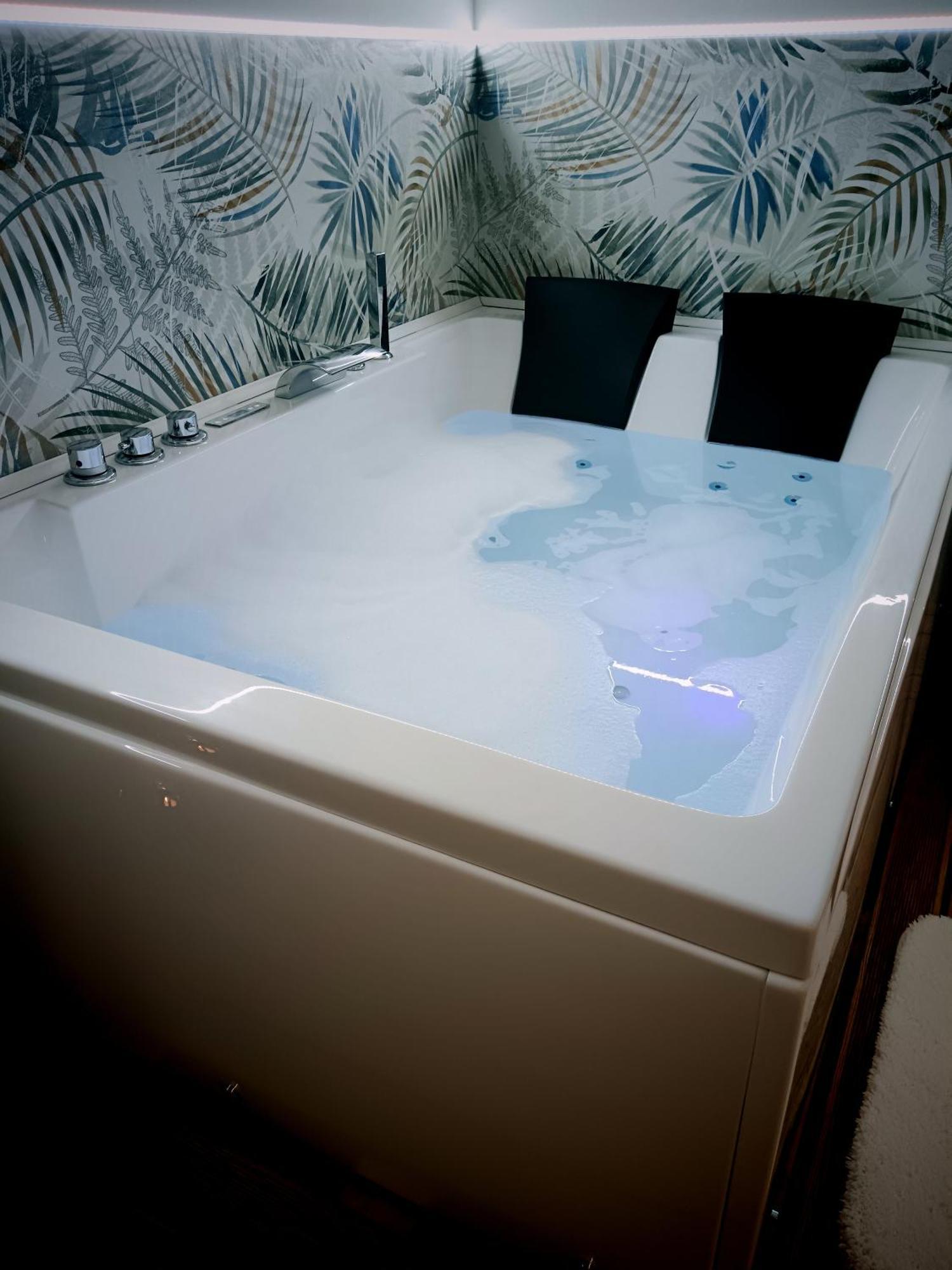 Casa Petri Home Spa Palermo Bagian luar foto