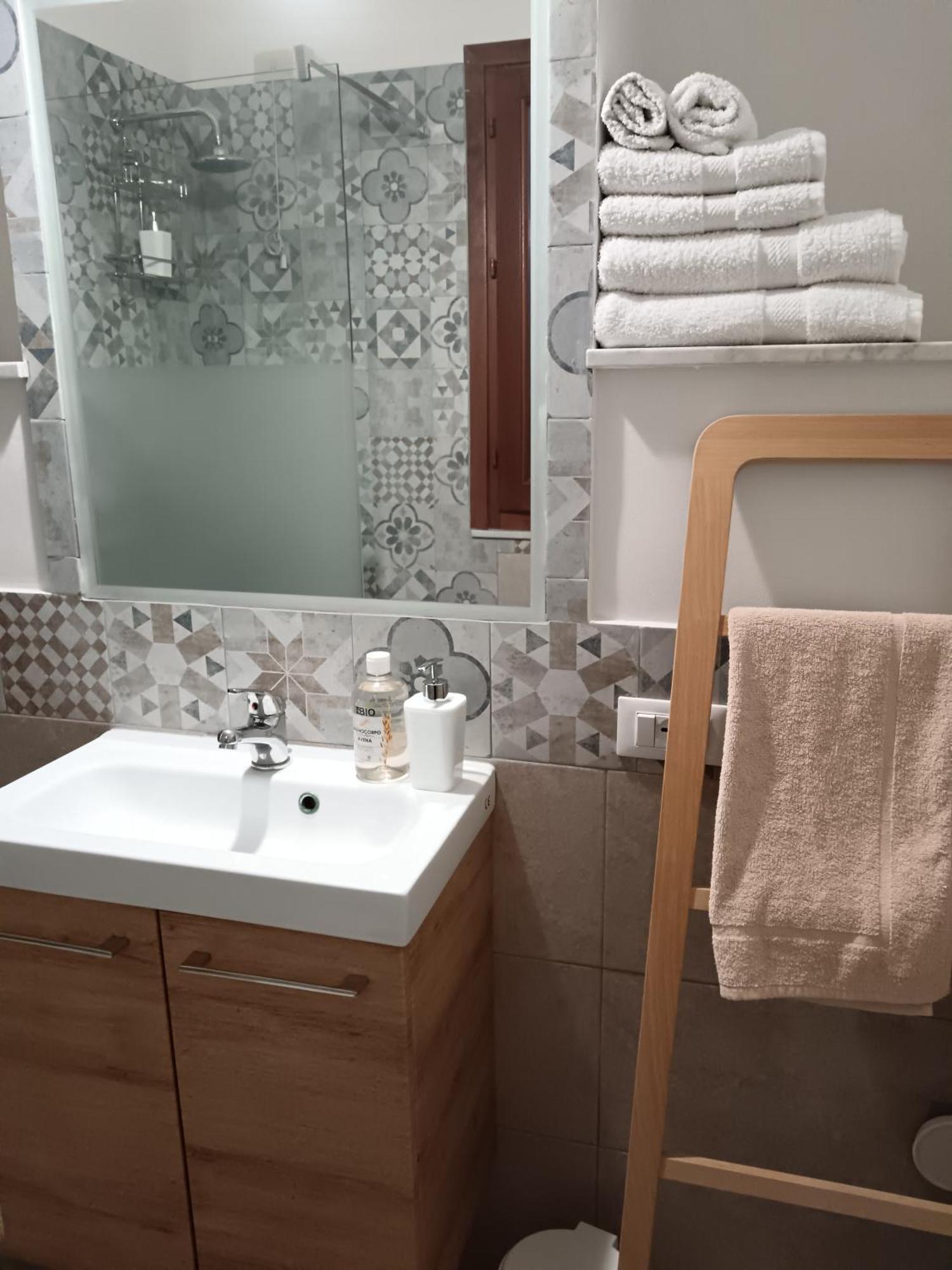 Casa Petri Home Spa Palermo Bagian luar foto